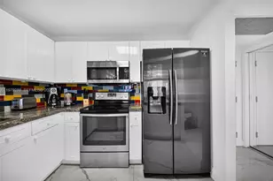 2301 Collins Ave, Miami Beach, FL 33139 - Photo 11