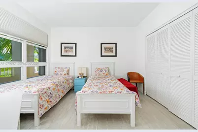 701 Crandon Blvd #302, Key Biscayne, FL 33149 - Photo 15