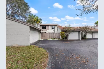 10548 SW 112th Ave, Miami, FL 33176 - Photo 23