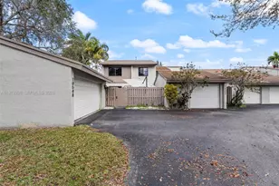 10548 SW 112th Ave, Miami, FL 33176 - Photo 23