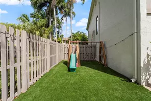 10548 SW 112th Ave, Miami, FL 33176 - Photo 35