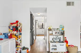 10548 SW 112th Ave, Miami, FL 33176 - Photo 15