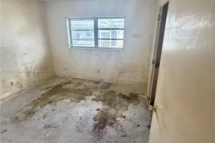 1761 SW 55th Ave, Plantation, FL 33317 - Photo 15