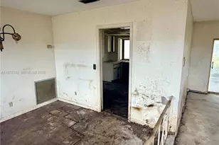 1761 SW 55th Ave, Plantation, FL 33317 - Photo 7