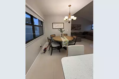 10280 NW 9th St Cir #202, Miami, FL 33172 - Photo 9