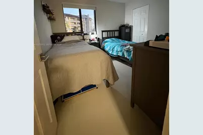 10280 NW 9th St Cir #202, Miami, FL 33172 - Photo 17