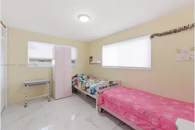 1101 NW 86th Ter, Pembroke Pines, FL 33024 - Photo 17