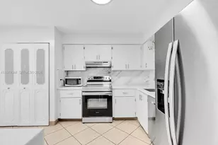 4550 NW 18th Ave, Deerfield Beach, FL 33064 - Photo 9