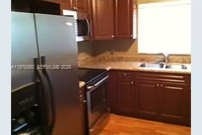 806 Maplewood Dr, Greenacres, FL 33415 - Photo 3