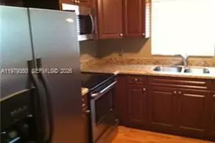 806 Maplewood Dr, Greenacres, FL 33415 - Photo 3