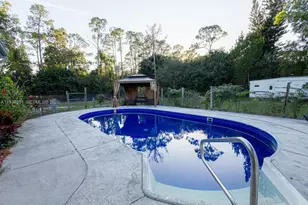 1181 W C Rd, Loxahatchee, FL 33470 - Photo 17