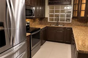 910 SW 140th Ave, Miami, FL 33184 - Photo 9