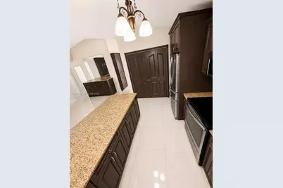 910 SW 140th Ave, Miami, FL 33184 - Photo 11
