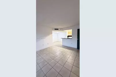 7100 NW 179th St #205, Hialeah, FL 33015 - Photo 5