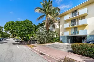915 Jefferson Ave, Miami Beach, FL 33139 - Photo 3
