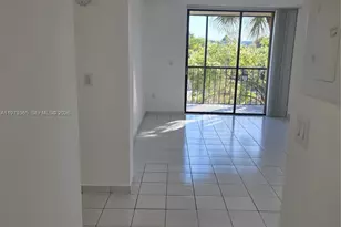 8015 SW 107th Ave, Miami, FL 33173 - Photo 13