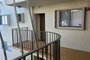 8015 SW 107th Ave, Miami, FL 33173 - Photo 5