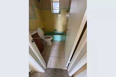 5631 Branch St, Hollywood, FL 33021 - Photo 17