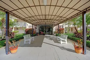 2651 S Course Dr, Pompano Beach, FL 33069 - Photo 31