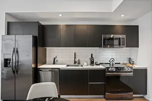 398 NE 5th St, Miami, FL 33132 - Photo 5