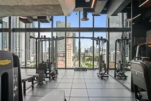 398 NE 5th St, Miami, FL 33132 - Photo 27