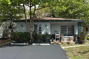 825 NE 7th St, Hallandale Beach, FL 33009 - Photo 1