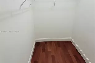 41 SE 5th St, Miami, FL 33131 - Photo 17