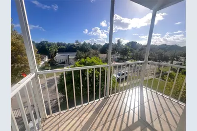 12290 NE 11th Ct #203, North Miami, FL 33161 - Photo 5