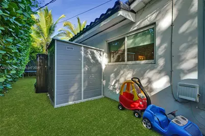 2301 NE 196th St, Miami, FL 33180 - Photo 61