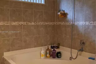 750 NE 199th St, Miami, FL 33179 - Photo 23