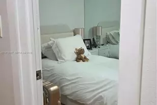 750 NE 199th St, Miami, FL 33179 - Photo 21