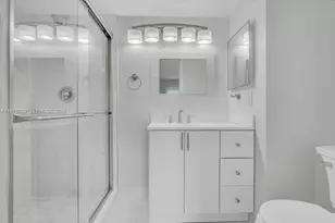 6832 S Palmetto Cir S, Boca Raton, FL 33433 - Photo 11