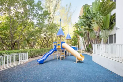 19400 Turnberry Way #932, Aventura, FL 33180 - Photo 31