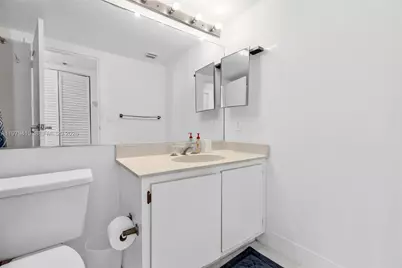 7601 E Treasure Dr #1522, North Bay Village, FL 33141 - Photo 23