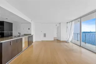 7601 E Treasure Dr, North Bay Village, FL 33141 - Photo 9