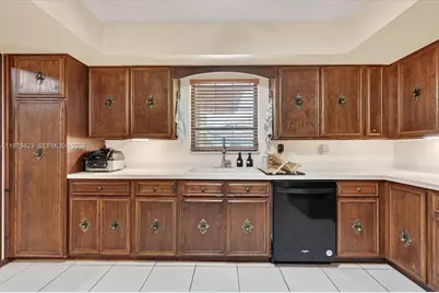 8261 SW 186th St, Cutler Bay, FL 33157 - Photo 19