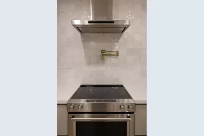 6070 SW 42nd St, Miami, FL 33155 - Photo 13