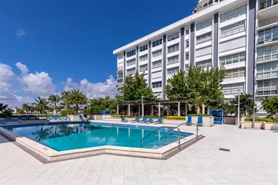 5600 Collins Ave #16B, Miami Beach, FL 33140 - Photo 27