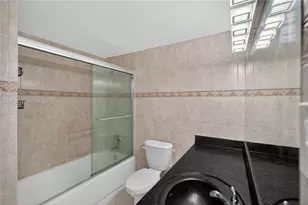 1000 West Ave, Miami Beach, FL 33139 - Photo 27