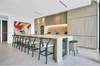 5501 Pine Tree Dr, Miami Beach, FL 33140 - Photo 25