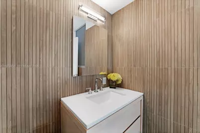 5801 Collins Ave #1200, Miami Beach, FL 33140 - Photo 51