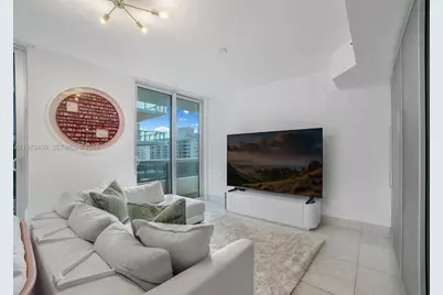 5801 Collins Ave #1200, Miami Beach, FL 33140 - Photo 19