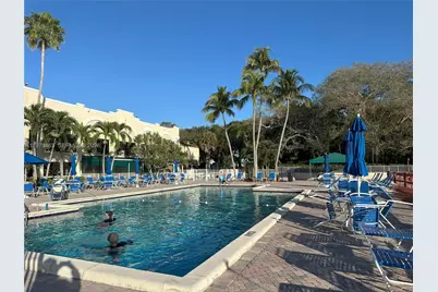 9470 Tangerine Pl #109, Davie, FL 33324 - Photo 5