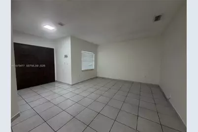 1090 NW 128th Ct, Miami, FL 33182 - Photo 7