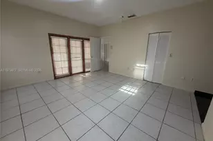 1090 NW 128th Ct, Miami, FL 33182 - Photo 21