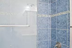 6252 Highland Ct, North Lauderdale, FL 33068 - Photo 5