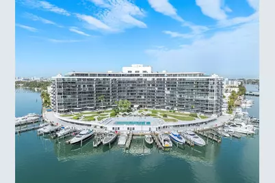 900 Bay Dr #524, Miami Beach, FL 33141 - Photo 1