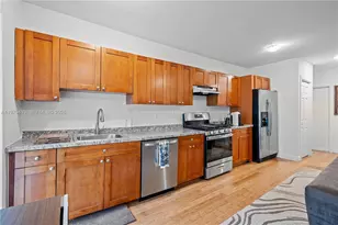 7950 Tatum Waterway Dr, Miami Beach, FL 33141 - Photo 19