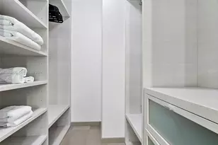 88 SW 7th St, Miami, FL 33130 - Photo 29