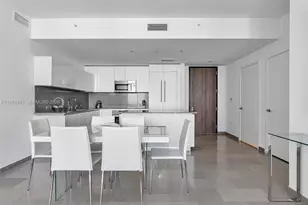 88 SW 7th St, Miami, FL 33130 - Photo 7